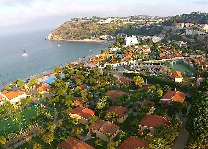 Villaggio Santa Maria 3*