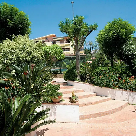 Villaggio Santa Maria 3* Capo Vaticano