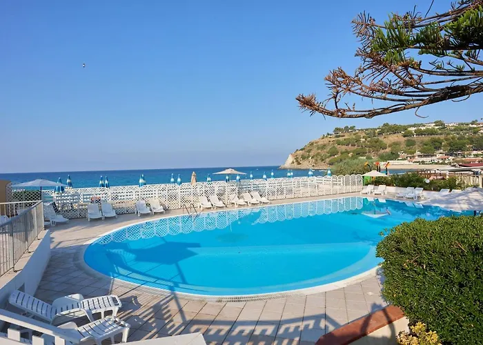 Villaggio Santa Maria 3*